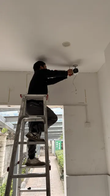 室内高处设备安装