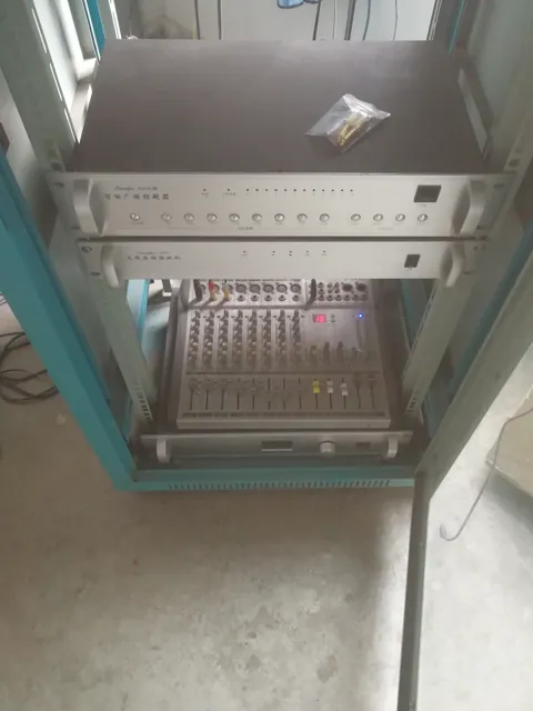 网络配线机柜安装